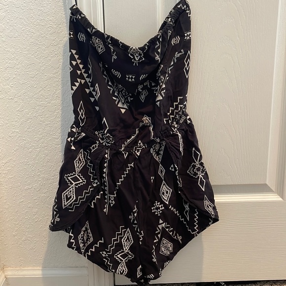 Billabong Pants - Billabong Strapless Romper ⚡️ Aztec Print